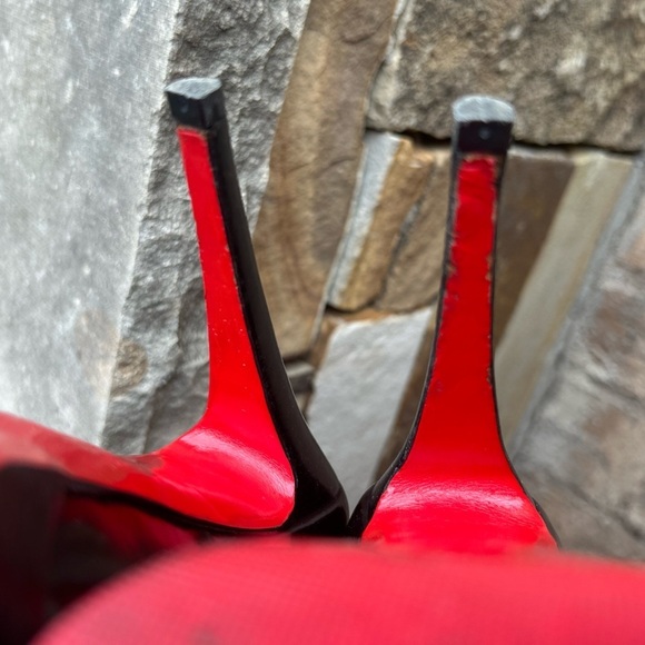 Christian Louboutin authentic black leather classic heels Sz-6.5. C - Picture 7 of 11